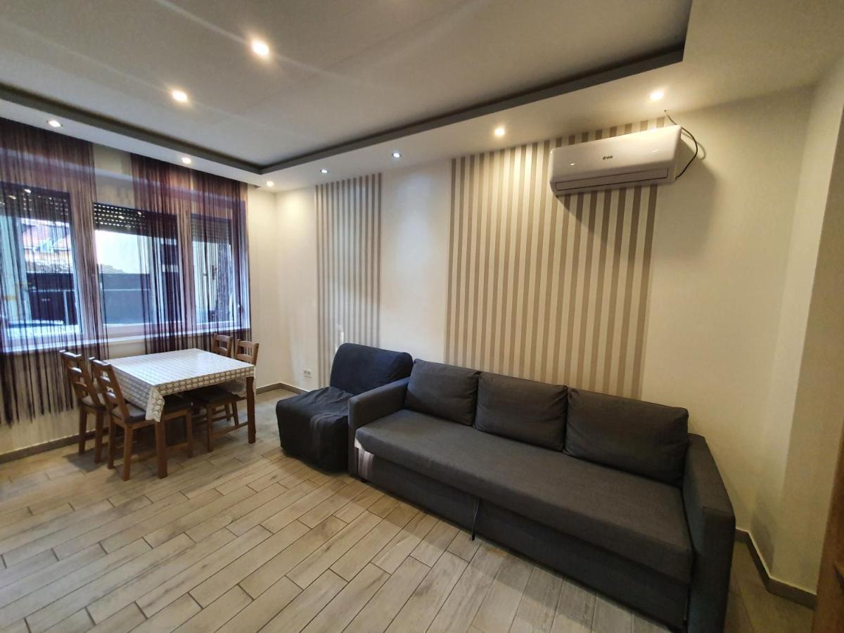 Viola Apartman with infra sauna Apartment Szeged Bagian luar foto