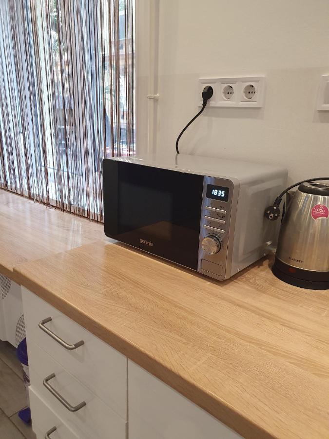 Viola Apartman with infra sauna Apartment Szeged Bagian luar foto